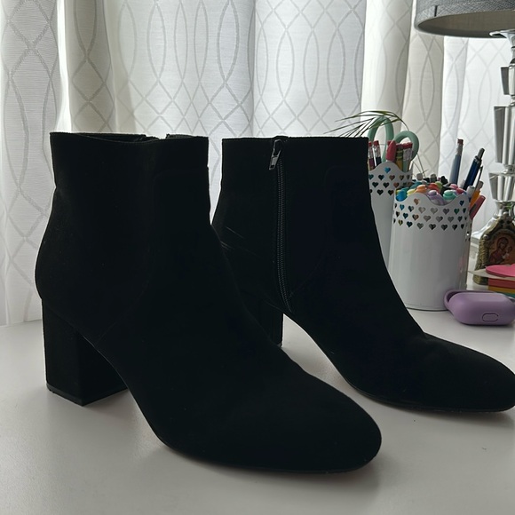 Loft Black Suede Booties/Heeled Boots | Size: 11 - Picture 1 of 3